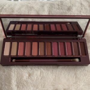 URBAN DECAY NAKED “CHERRY” PALETTE